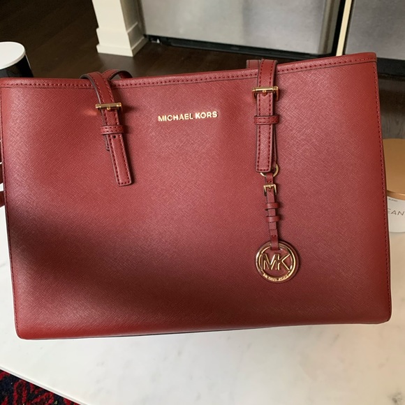 Michael Kors handbag - Picture 2 of 8